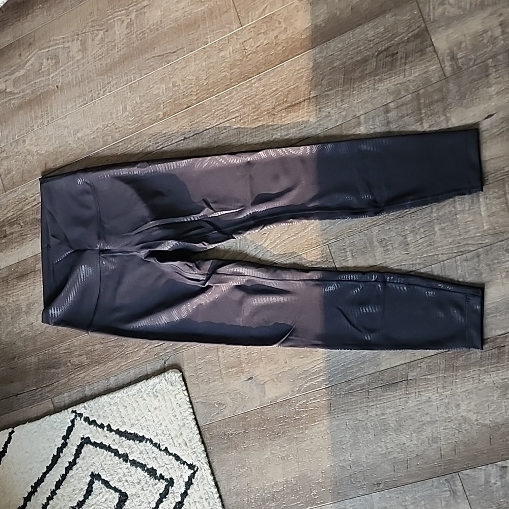 EUC lululemon Ltd Edition Wunder Train High-Rise Tight Shapeshifter Foil Blk sz6